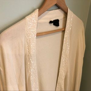Etoile cream sequined cardigan shark bite hem sz L